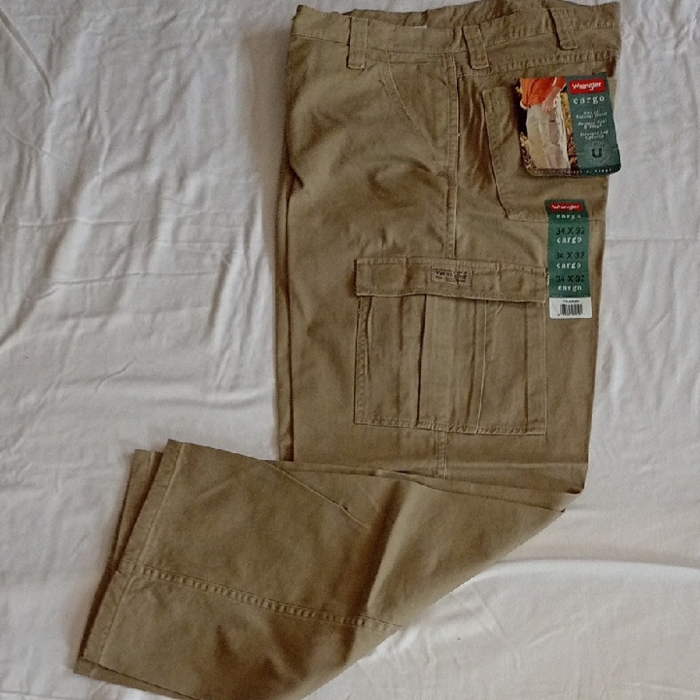 Wrangler Men's Cargo Pants - Tan